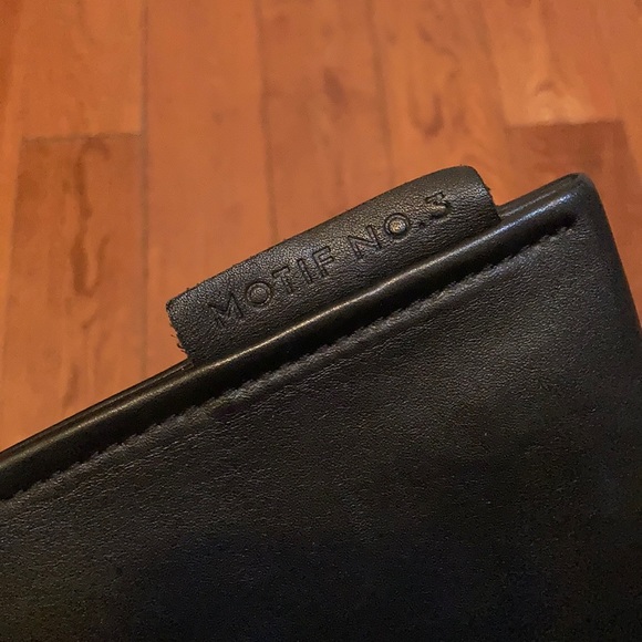 Motif No.3 leather bag - Picture 4 of 9